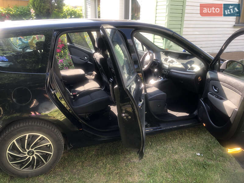 Минивэн Renault Grand Scenic 2011 в Звягеле