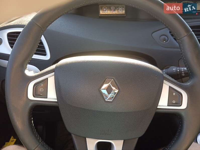 Минивэн Renault Grand Scenic 2011 в Луцке