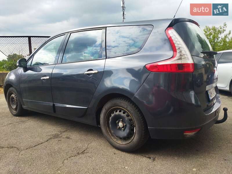 Минивэн Renault Grand Scenic 2011 в Киеве