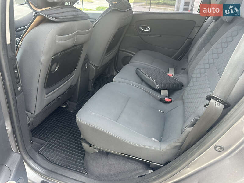 Минивэн Renault Grand Scenic 2010 в Полтаве