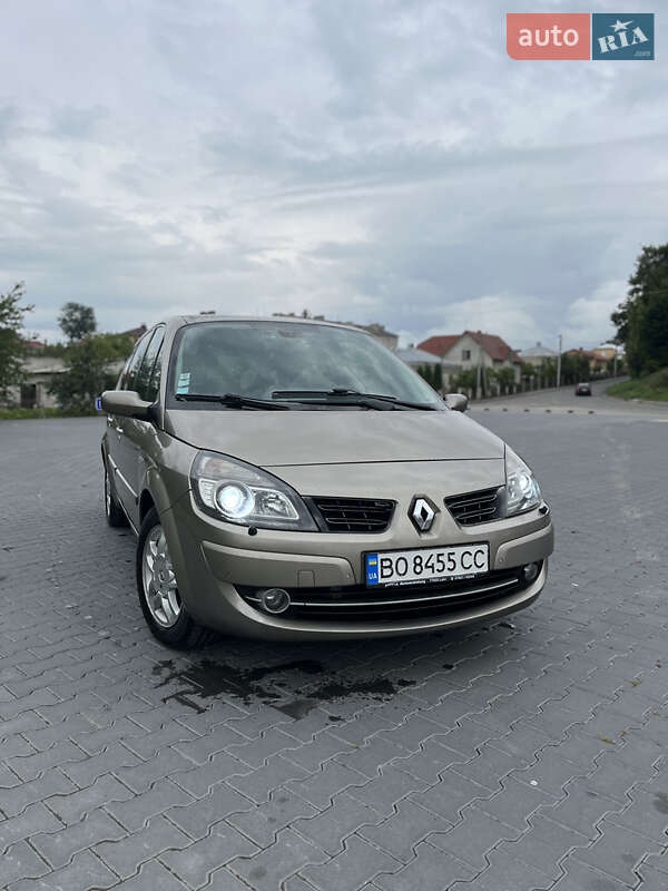 Минивэн Renault Grand Scenic 2008 в 