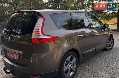 Минивэн Renault Grand Scenic 2010 в 