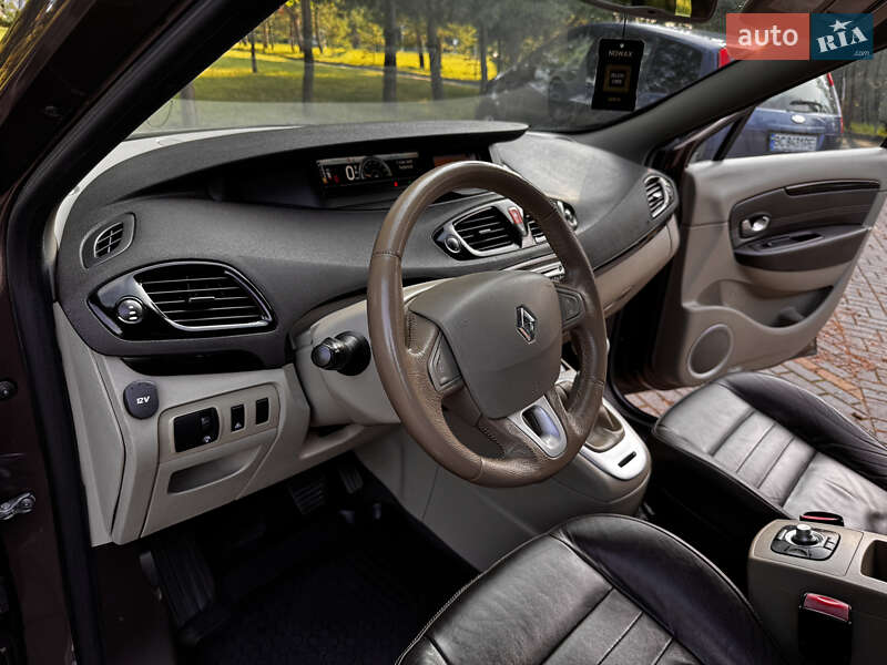 Минивэн Renault Grand Scenic 2010 в Дрогобыче