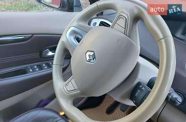 Минивэн Renault Grand Scenic 2009 в 