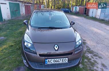 Минивэн Renault Grand Scenic 2009 в 