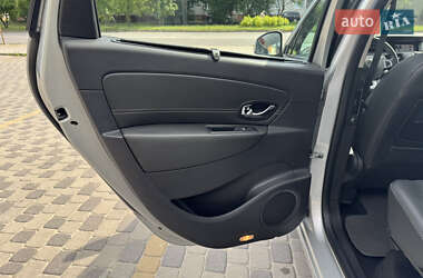 Минивэн Renault Grand Scenic 2012 в 