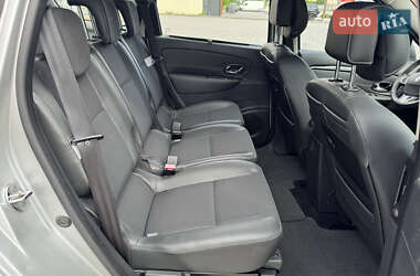 Минивэн Renault Grand Scenic 2012 в 