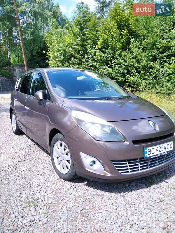 Минивэн Renault Grand Scenic 2010 в Бориславе