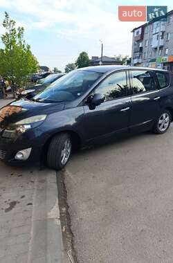 Минивэн Renault Grand Scenic 2010 в Ахтырке