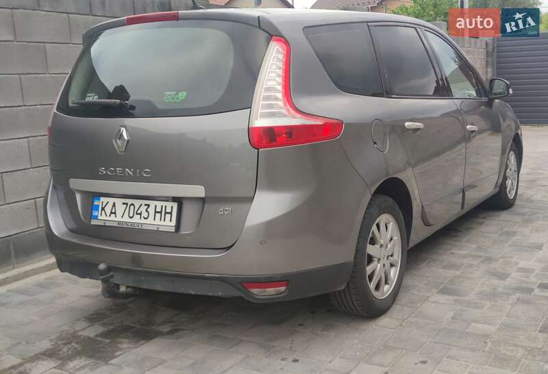 Минивэн Renault Grand Scenic 2011 в Буче