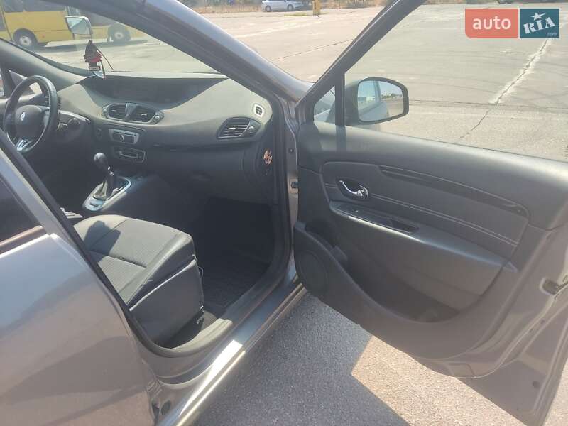 Минивэн Renault Grand Scenic 2015 в Одессе фото 25 Минивэн Renault Grand Scenic 2015 в Одессе