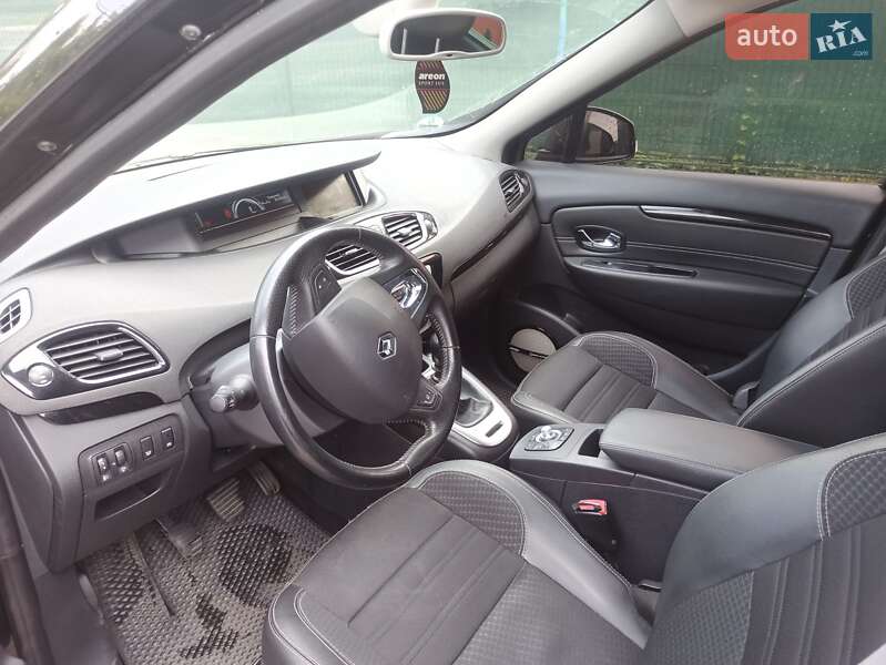 Минивэн Renault Grand Scenic 2015 в Киеве