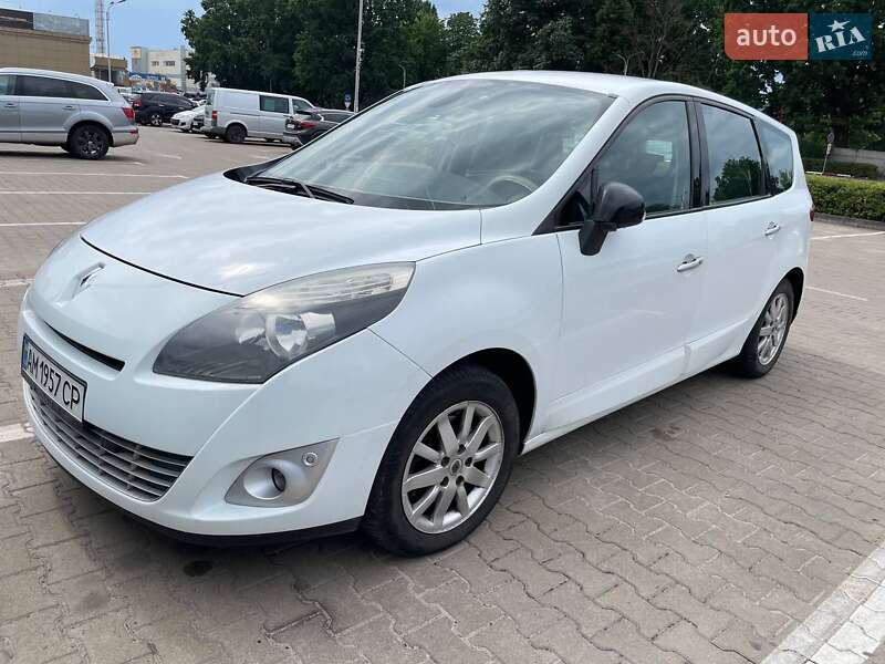 Renault Grand Scenic 2011