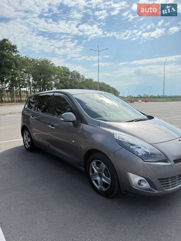 Renault Grand Scenic 2009