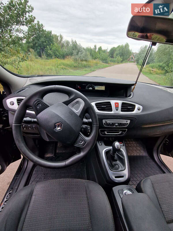 Минивэн Renault Grand Scenic 2010 в Киеве фото 15 Минивэн Renault Grand Scenic 2010 в Киеве