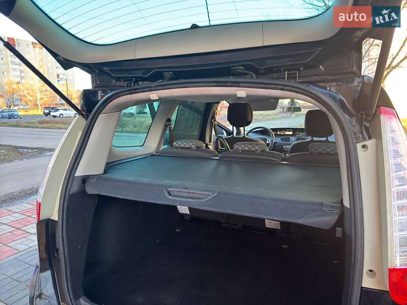 Мінівен Renault Grand Scenic 2011 в Івано-Франківську