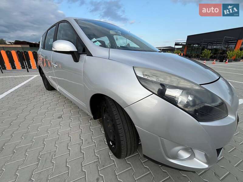 Минивэн Renault Grand Scenic 2011 в Виннице