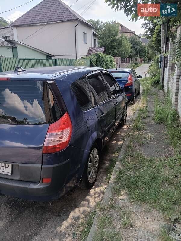Мінівен Renault Grand Scenic 2004 в Києві
