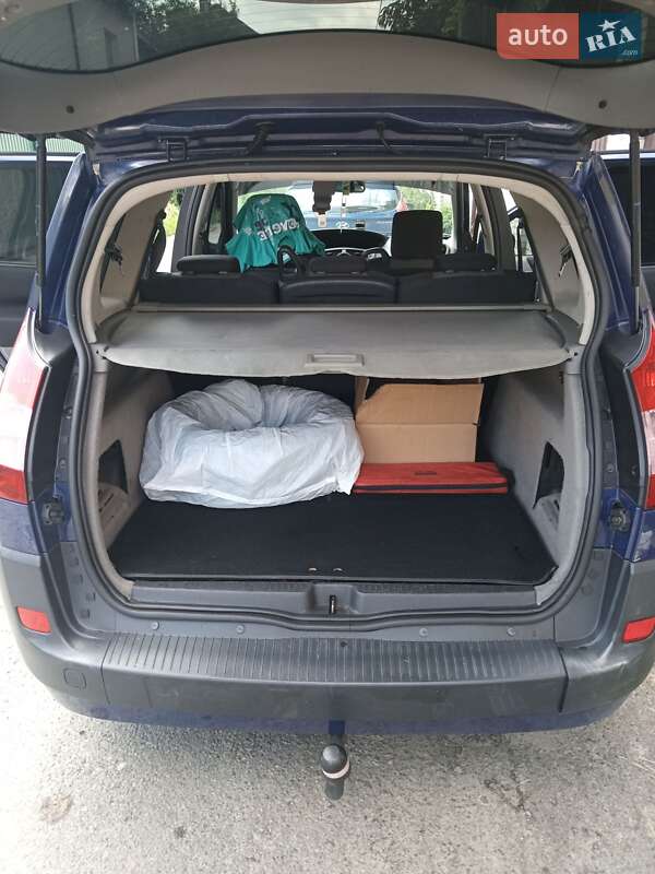 Мінівен Renault Grand Scenic 2004 в Києві