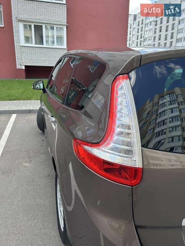 Минивэн Renault Grand Scenic 2009 в Виннице