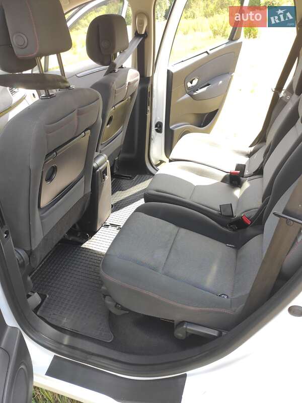 Минивэн Renault Grand Scenic 2013 в Ромнах