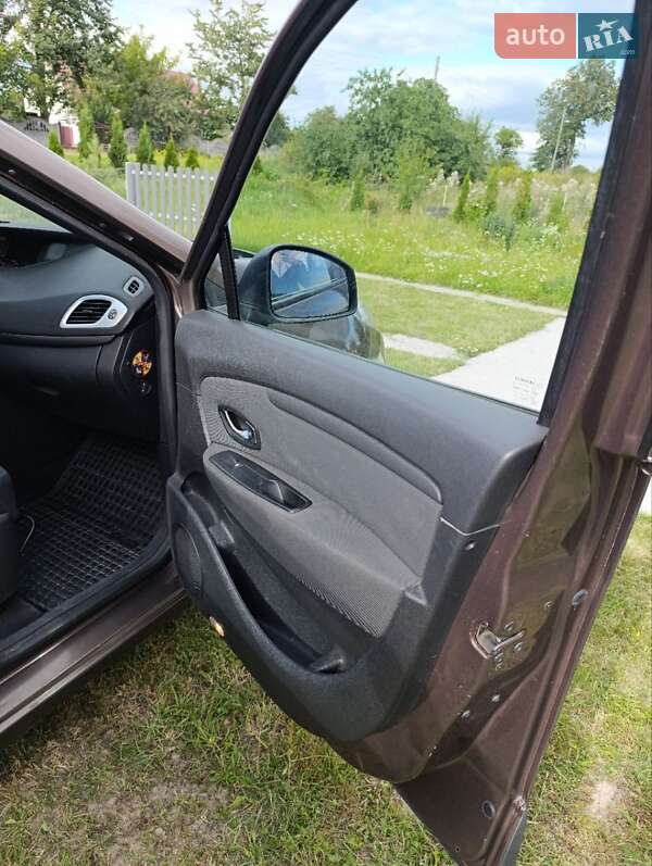 Минивэн Renault Grand Scenic 2010 в Каменке-Бугской