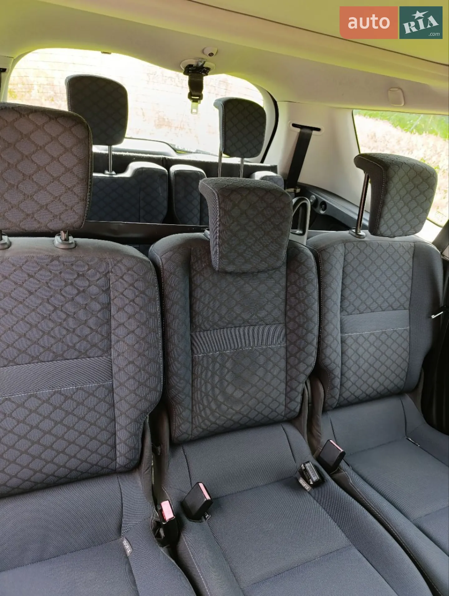 2010 Renault Scenic - мініатюра 17