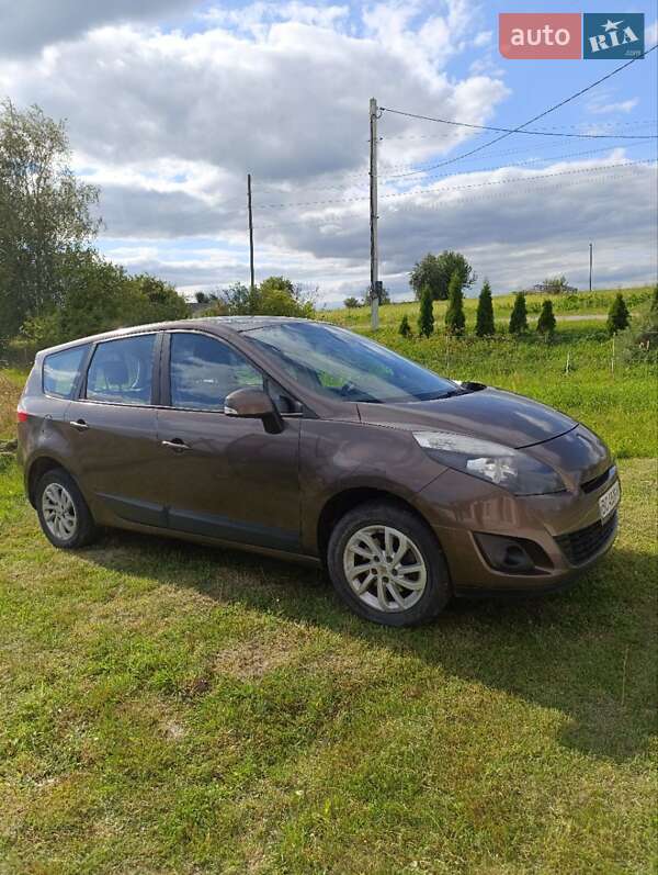 Renault Grand Scenic 2010