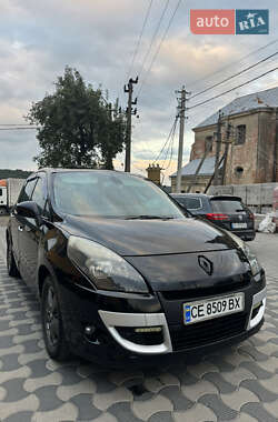 Минивэн Renault Grand Scenic 2010 в 
