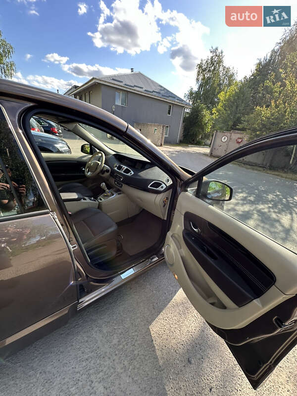 Минивэн Renault Grand Scenic 2009 в Ровно