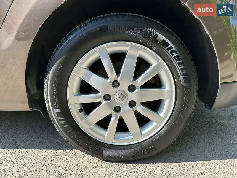 Минивэн Renault Grand Scenic 2009 в Ровно