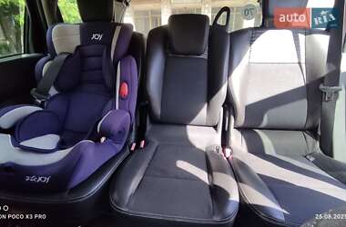 Минивэн Renault Grand Scenic 2005 в 