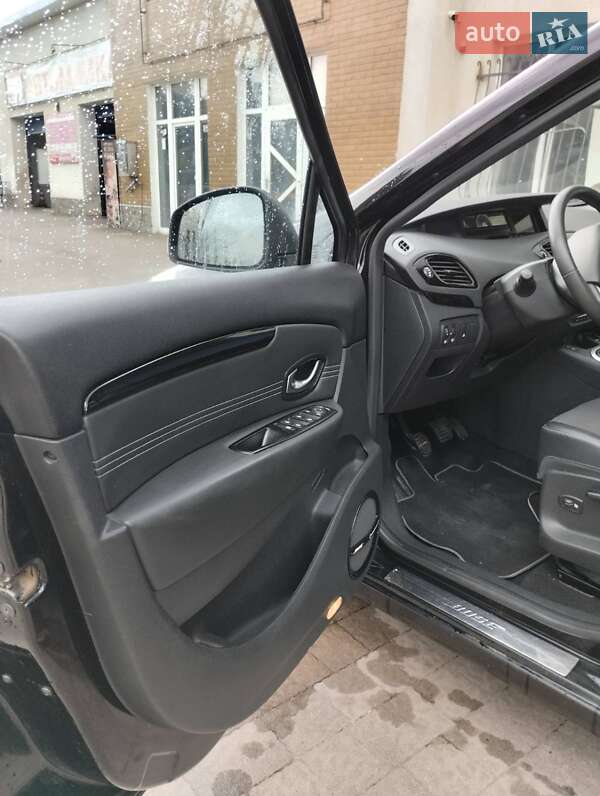 Минивэн Renault Grand Scenic 2011 в Стрые фото 30 Минивэн Renault Grand Scenic 2011 в Стрые