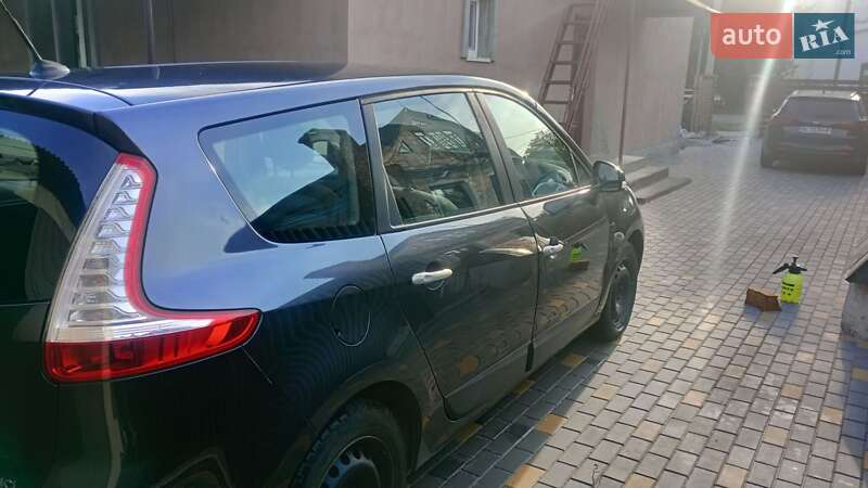 Минивэн Renault Grand Scenic 2010 в Луцке фото 18 Минивэн Renault Grand Scenic 2010 в Луцке