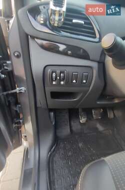 Минивэн Renault Grand Scenic 2013 в 