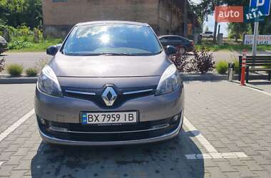 Минивэн Renault Grand Scenic 2013 в Виньковцах