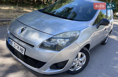 Минивэн Renault Grand Scenic 2010 в Николаеве