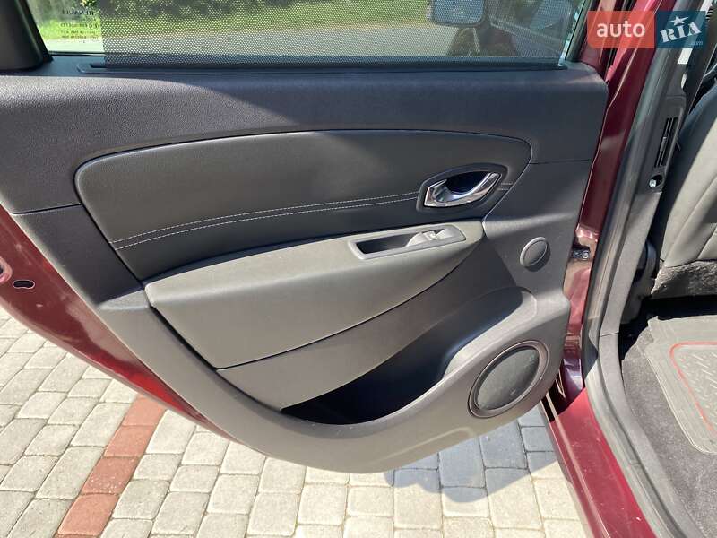 Минивэн Renault Grand Scenic 2013 в Староконстантинове
