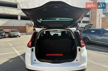 Минивэн Renault Grand Scenic 2020 в 