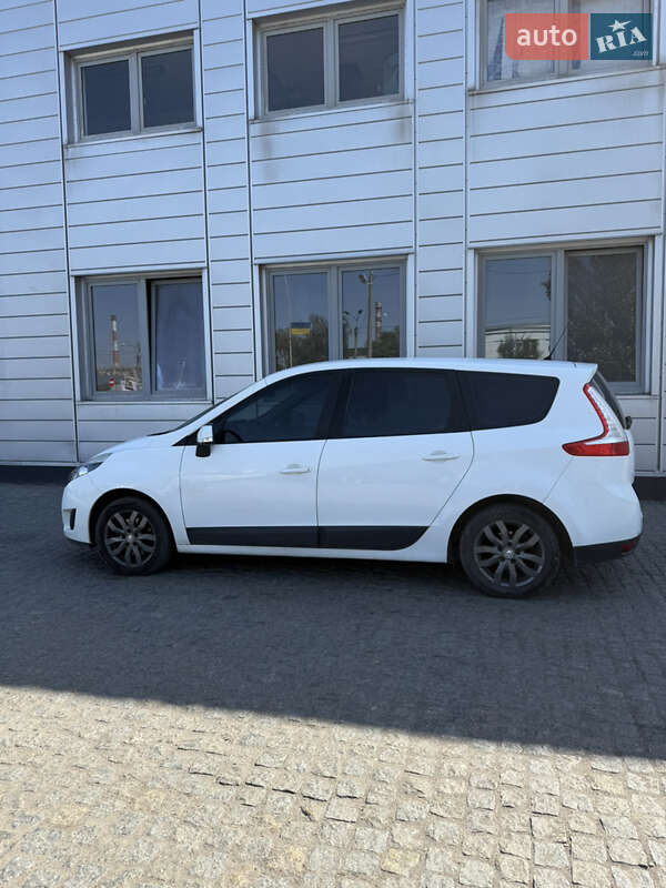 Мінівен Renault Grand Scenic 2011 в Дніпрі