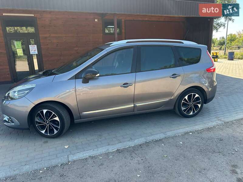Минивэн Renault Grand Scenic 2016 в Коростене