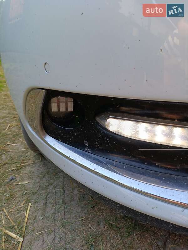 Мінівен Renault Grand Scenic 2015 в Пустомитах