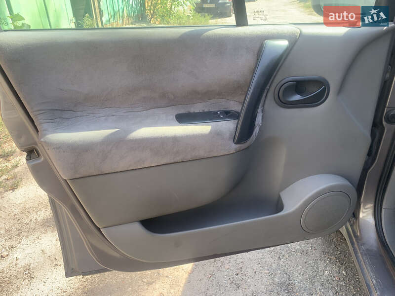 Минивэн Renault Grand Scenic 2005 в Киеве