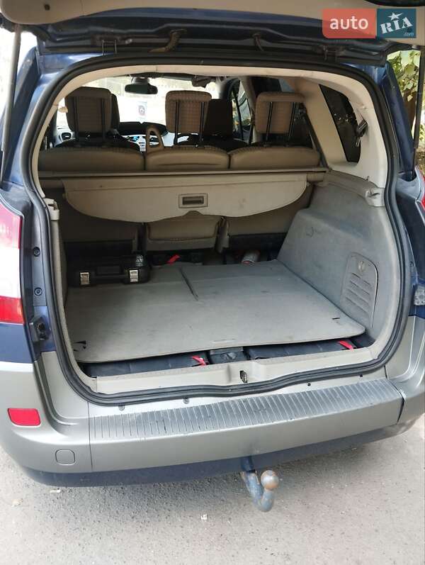 Мінівен Renault Grand Scenic 2004 в Кривому Розі фото 30 Мінівен Renault Grand Scenic 2004 в Кривому Розі