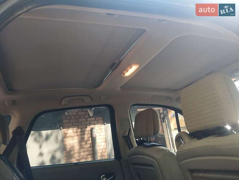 Мінівен Renault Grand Scenic 2004 в Кривому Розі фото 35 Мінівен Renault Grand Scenic 2004 в Кривому Розі