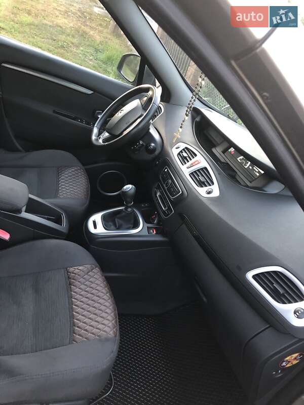 Минивэн Renault Grand Scenic 2009 в Бурштыне