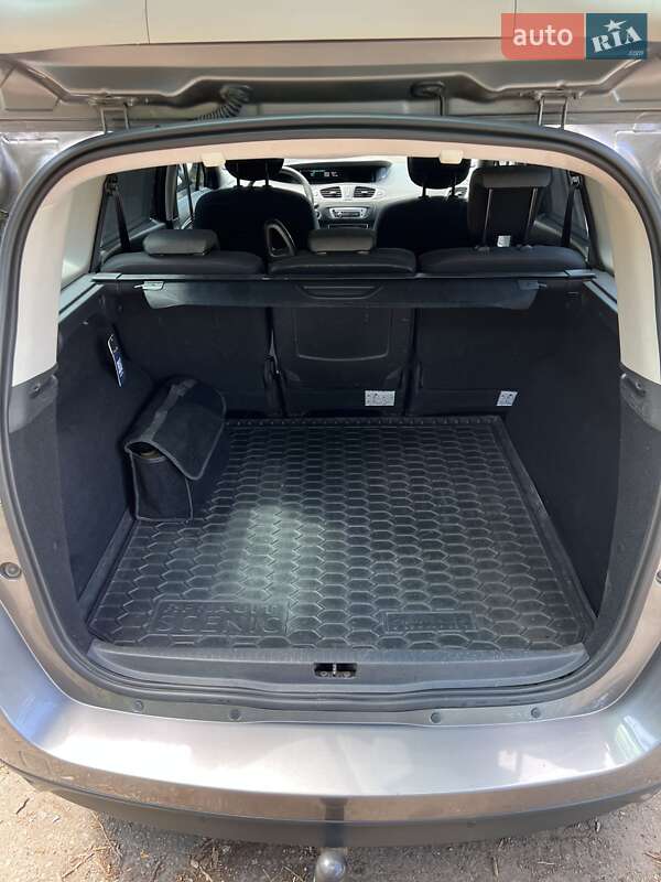Минивэн Renault Grand Scenic 2012 в Кременчуге