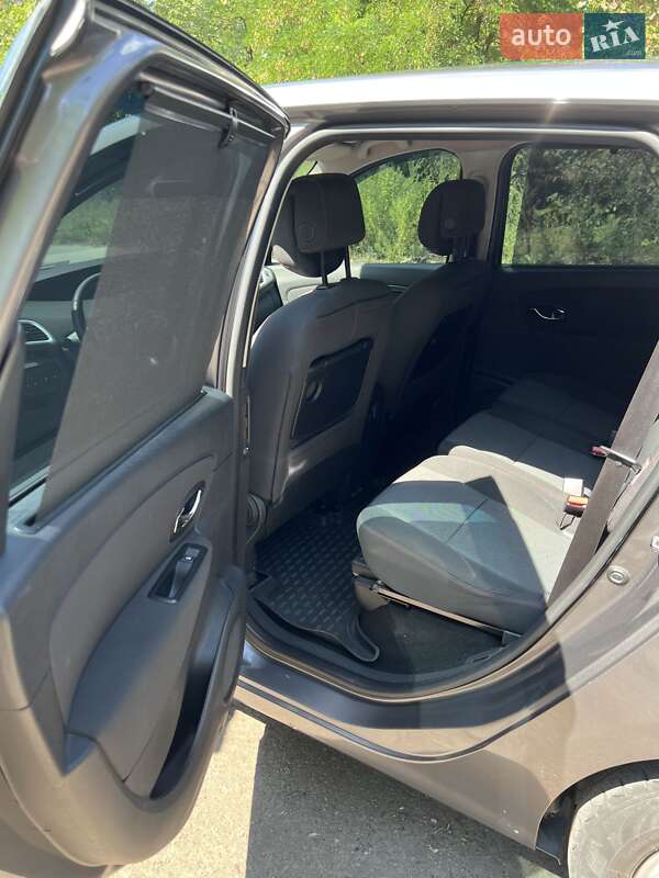 Минивэн Renault Grand Scenic 2012 в Кременчуге