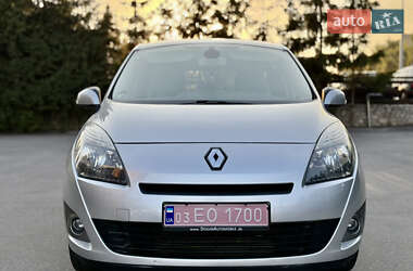 Минивэн Renault Grand Scenic 2012 в 