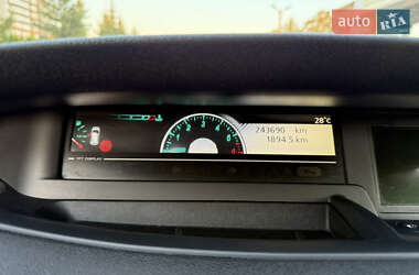 Минивэн Renault Grand Scenic 2012 в 